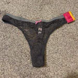 NWT Xhilaration Lace Flower Thong Gray